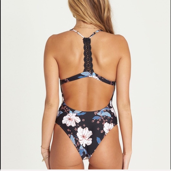 🔥🧡BILLABONG- ONE PIECE🧡🔥 - Picture 4 of 6